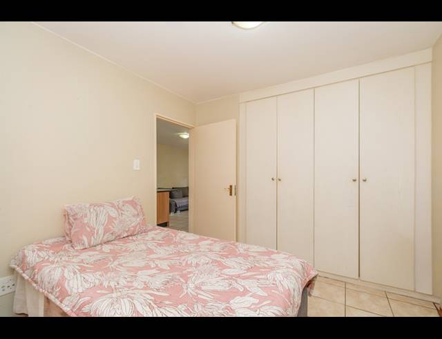 1 BEDROOM APARTMENT FOR SALE IN BLACKHEATH